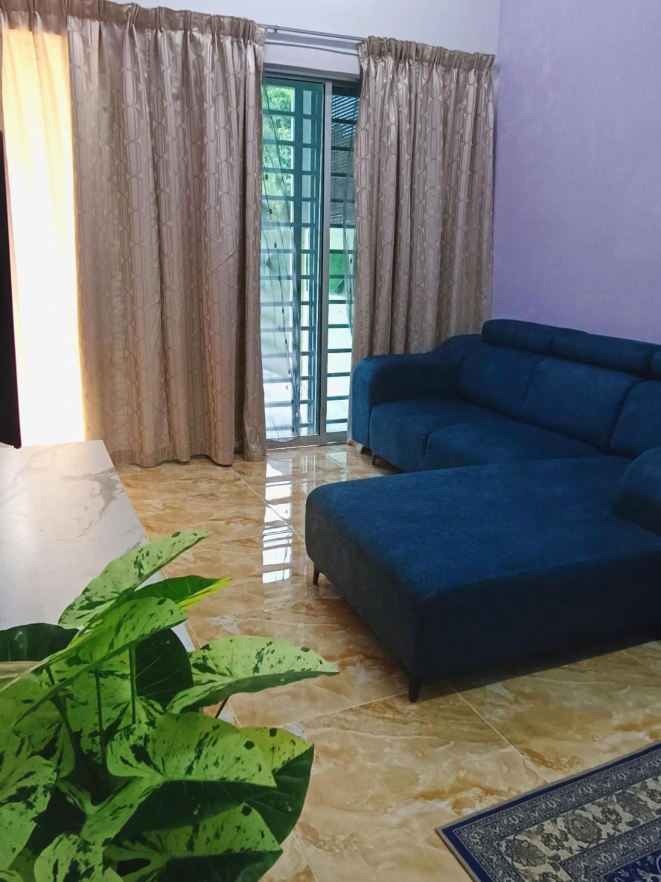 Homestay Lestari Klia Сепанг Екстериор снимка
